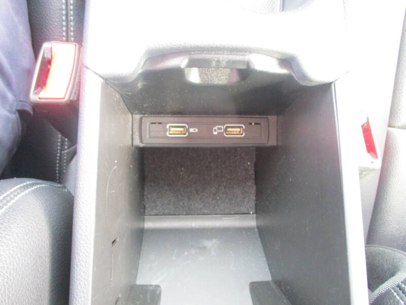 Photo de la voiture MERCEDES GLA 200 d 7-G DCT Intuition