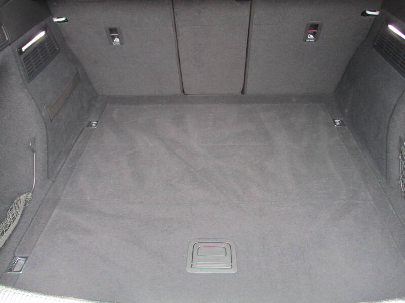 Photo de la voiture AUDI Q5 35 TDI 163 S tronic 7 Quattro S line