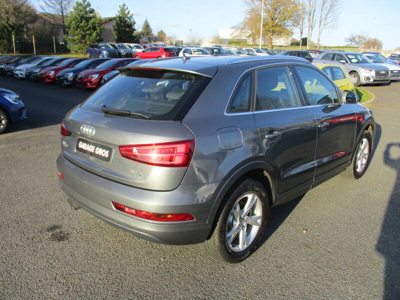 Photo de la voiture AUDI Q3 1.4 TFSI COD 150 ch S tronic 6 S line