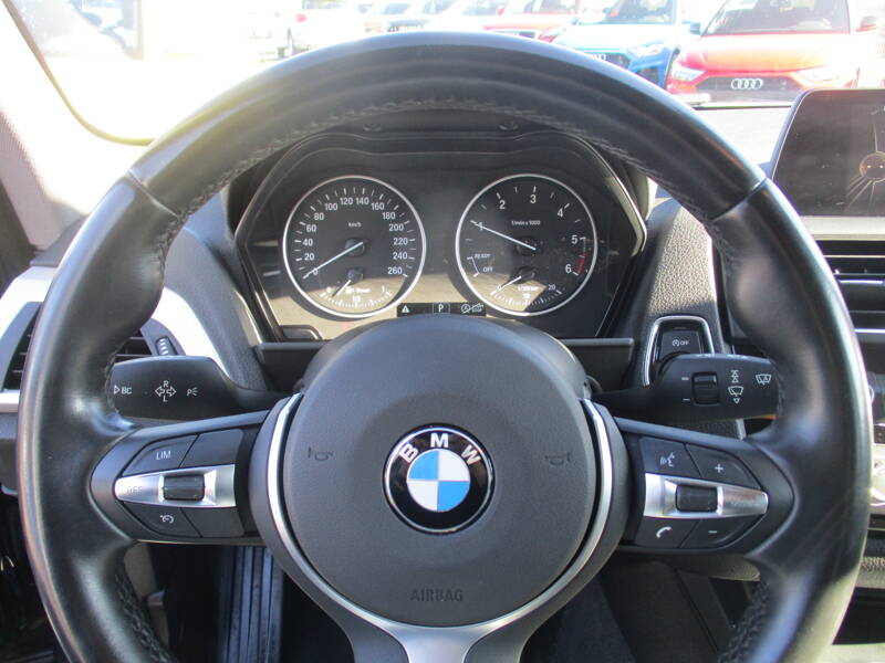 Photo de la voiture BMW SERIE 1 F20 LCI 116d 116 ch Business A