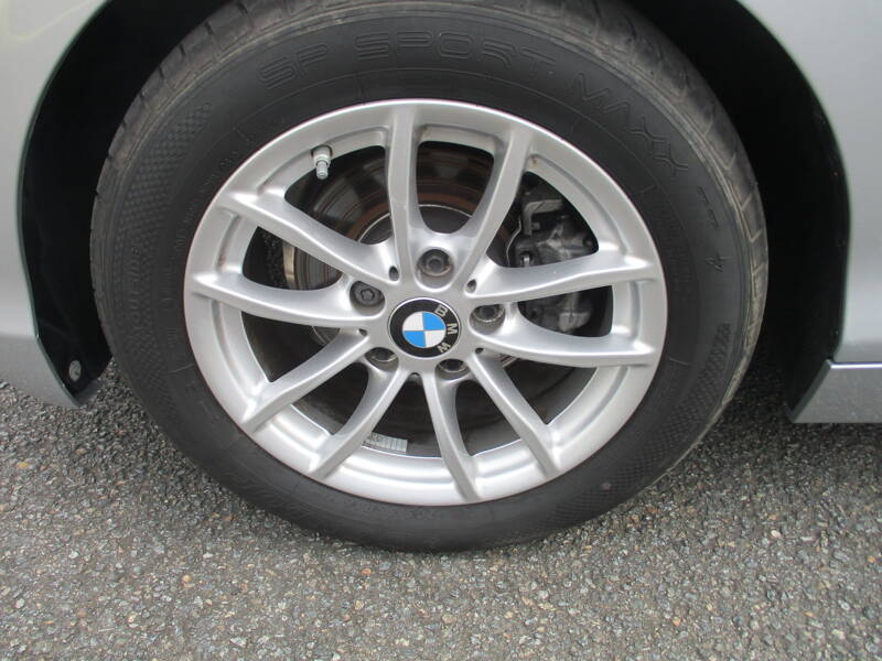 Photo de la voiture BMW SERIE 1 F20 LCI2 116i 109 ch Premiere