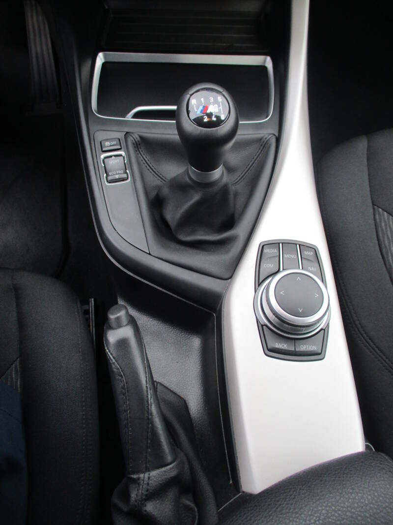 Photo de la voiture BMW SERIE 1 F20 LCI2 116i 109 ch Premiere