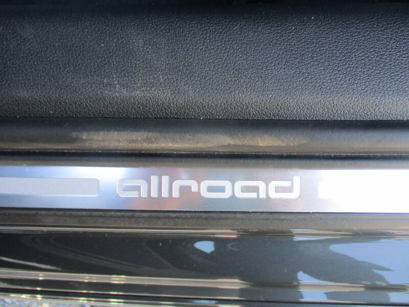 Photo de la voiture AUDI A4 ALLROAD 45 TDI 231 Tiptronic 8 Quattro Design