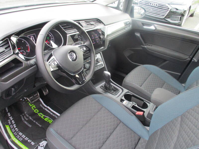 Photo de la voiture VOLKSWAGEN TOURAN 2.0 TDI 115 DSG7 7pl Lounge