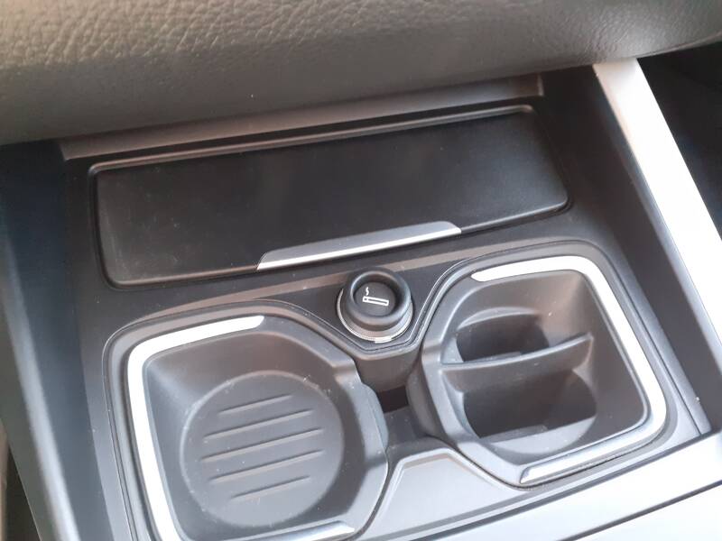 Photo de la voiture BMW SERIE 1 F20 LCI 118d 150 ch Lounge A
