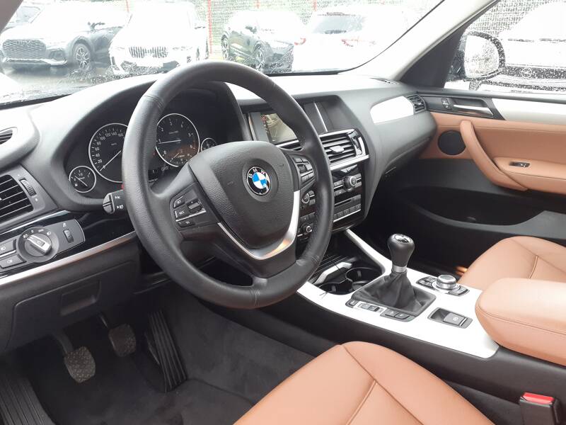 Photo de la voiture BMW X3 F25 LCI xDrive20d 190ch Lounge Plus