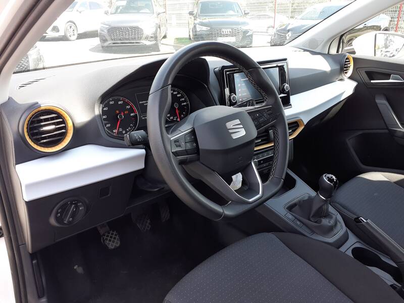 Photo de la voiture SEAT IBIZA 1.0 EcoTSI 110 ch S/S BVM6 Style