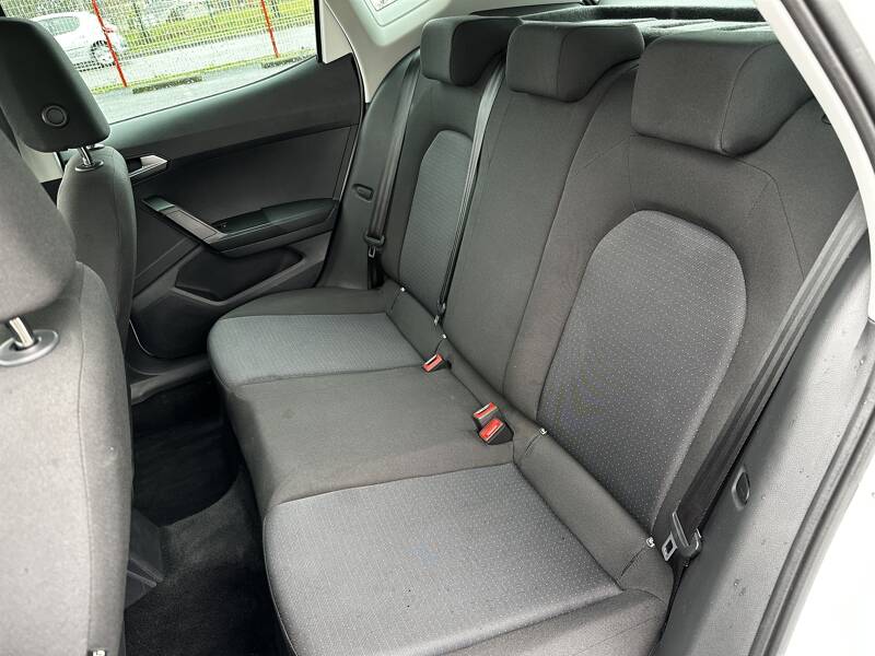 Photo de la voiture SEAT ARONA 1.0 TSI 110 ch Start/Stop BVM6 Style