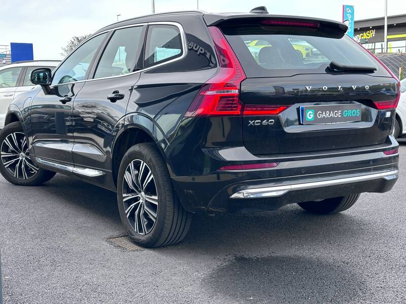 Photo de la voiture VOLVO XC60 T6 Recharge AWD 253 ch + 87 ch Geartronic 8 Inscription