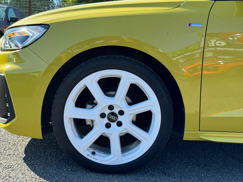 Photo de la voiture AUDI A1 SPORTBACK 25 TFSI 95 ch BVM5 S Line