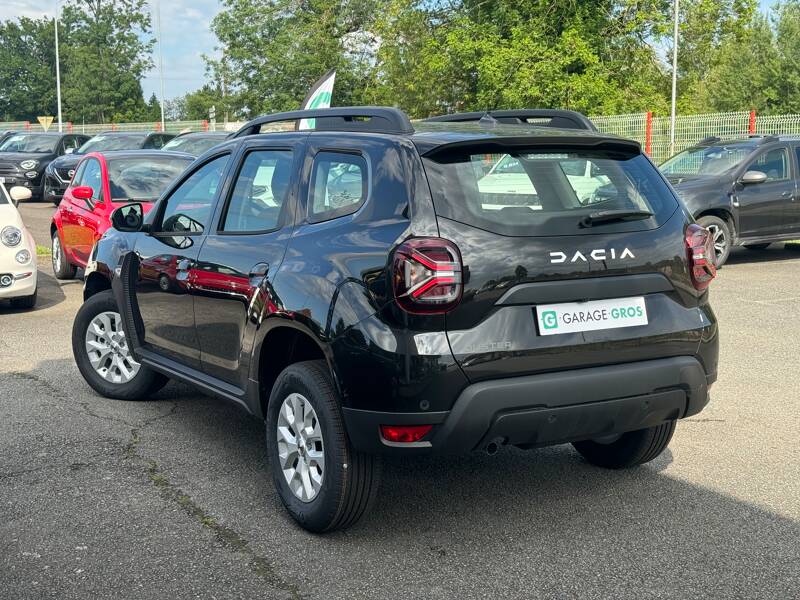 Photo de la voiture DACIA DUSTER Blue dCi 115 4x2 Expression