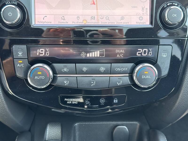 Photo de la voiture NISSAN QASHQAI 1.5 dCi 115 N-Connecta