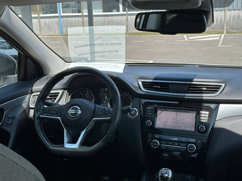 Photo de la voiture NISSAN QASHQAI 1.5 dCi 115 N-Connecta