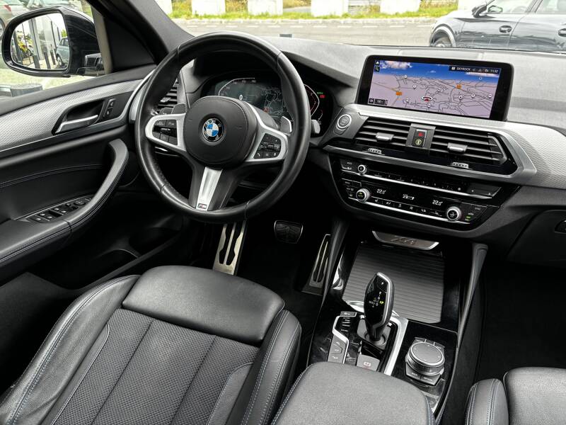 Photo de la voiture BMW X4 G02 xDrive20d 190 ch BVA8 M Sport