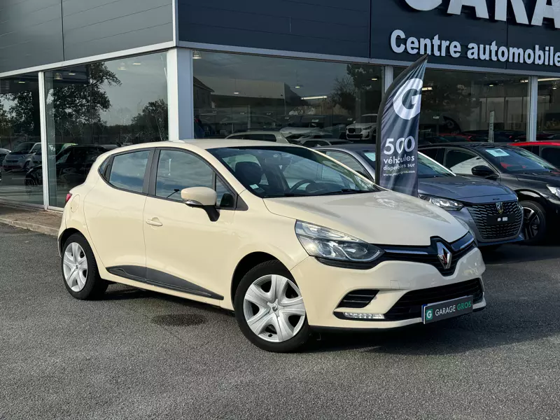 Photo de présentation de la voiture RENAULT CLIO IV TCe 90 Zen