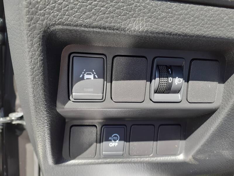 Photo de la voiture NISSAN QASHQAI 1.5 dCi 110 N-Connecta