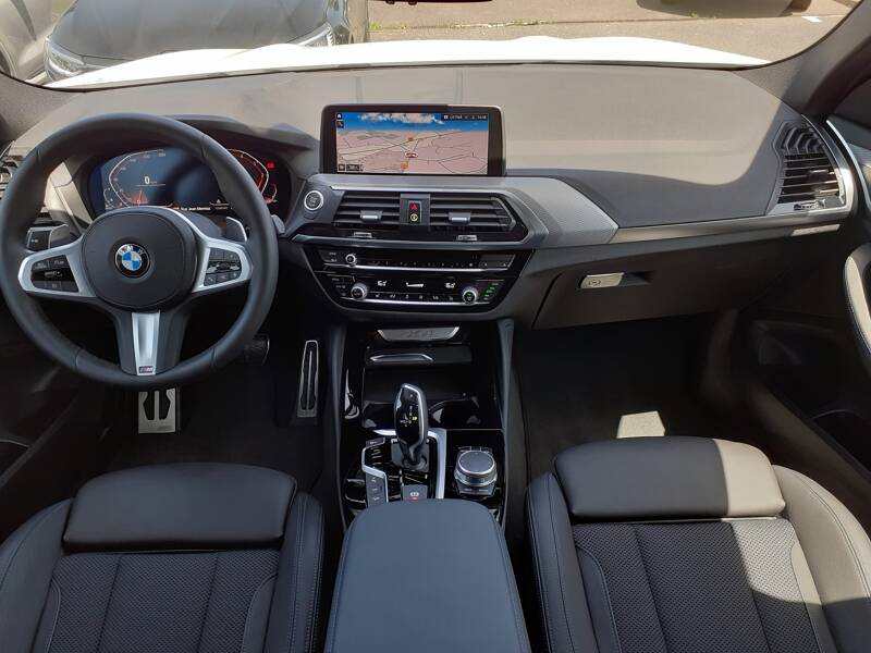 Photo de la voiture BMW X4 G02 xDrive30d 286 ch BVA8 M Sport