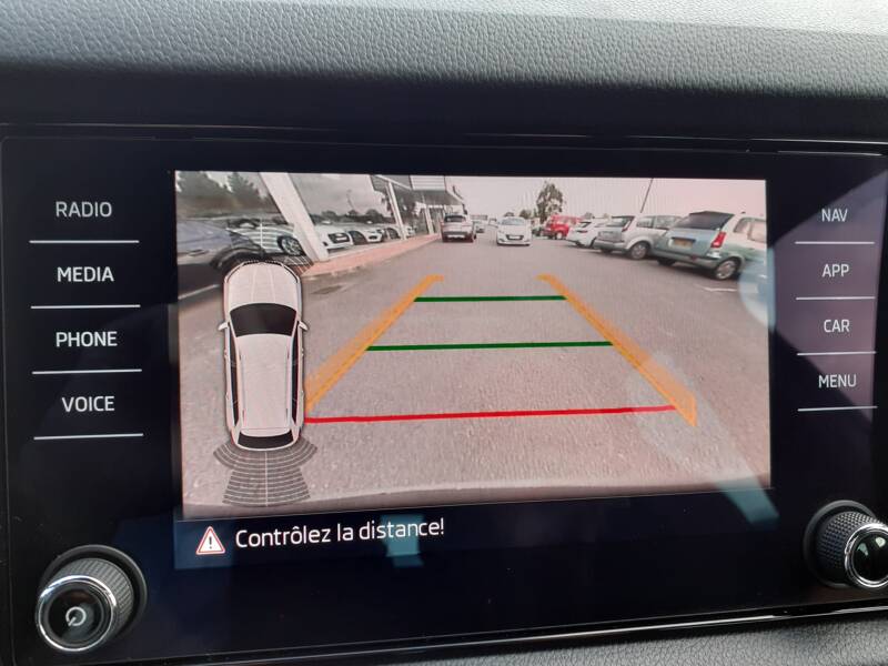 Photo de la voiture SKODA KODIAQ 1.5 TSI 150 ACT DSG7 5pl Sportline