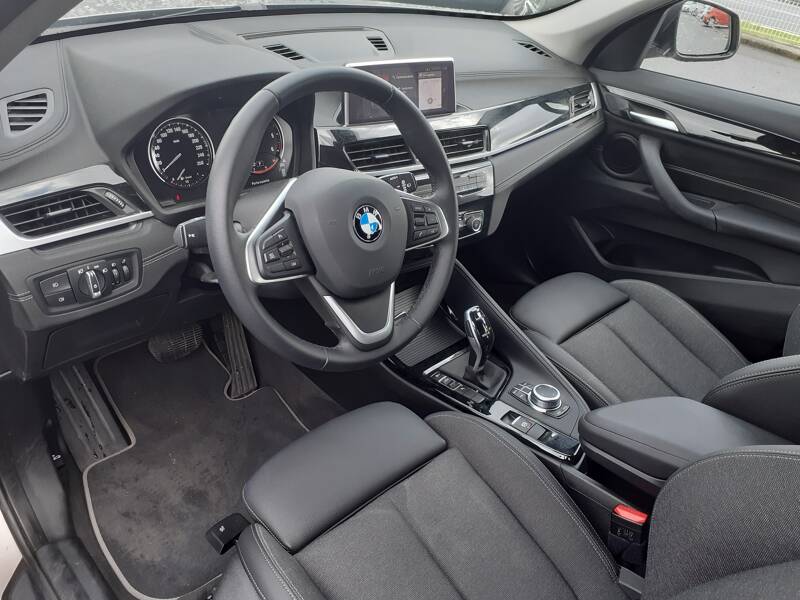Photo de la voiture BMW X1 F48 LCI sDrive 18d 150 ch BVA8 Premiere