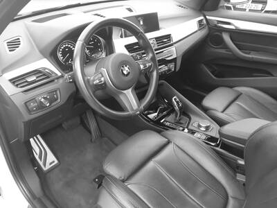Voir la photo n°5 de la voiture d'occasion BMW X1 F48 — xDrive 20d 190 ch BVA8 M Sport