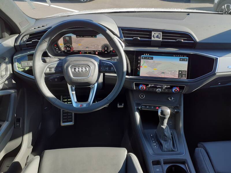 Photo de la voiture AUDI Q3 SPORTBACK 35 TDI 150 ch S tronic 7 S line