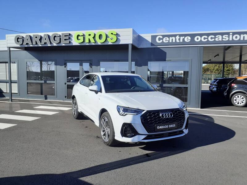 Photo de la voiture AUDI Q3 SPORTBACK 35 TDI 150 ch S tronic 7 S line