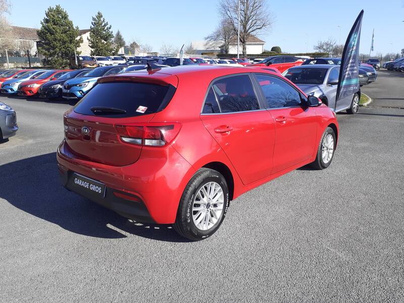 Photo de la voiture KIA RIO 1.2L 84 ch ISG Design