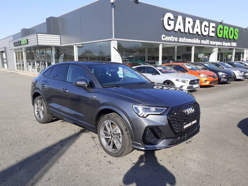 Photo de la voiture AUDI Q3 SPORTBACK 45 TFSIe  245 ch S tronic 6 S line