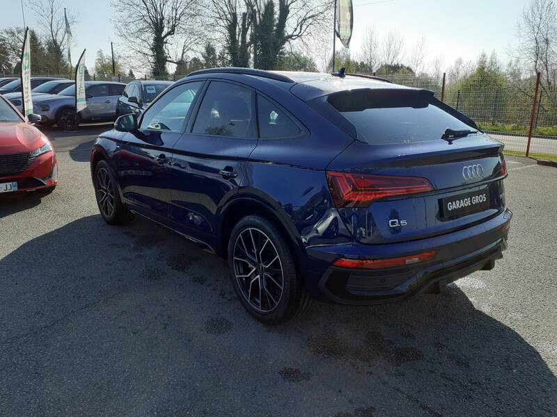 Photo de la voiture AUDI Q5 SPORTBACK 35 TDI 163 S tronic 7 S line