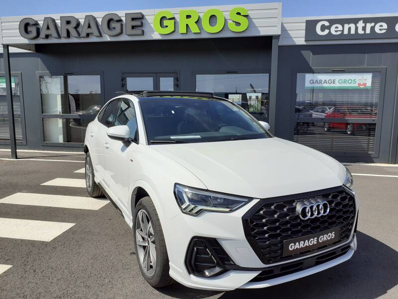 Photo de la voiture AUDI Q3 SPORTBACK 45 TFSIe  245 ch S tronic 6 S line