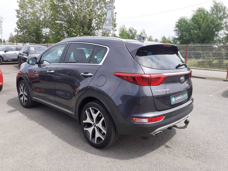 Photo de la voiture KIA SPORTAGE 2.0 CRDi 136 ISG 4x2 GT Line