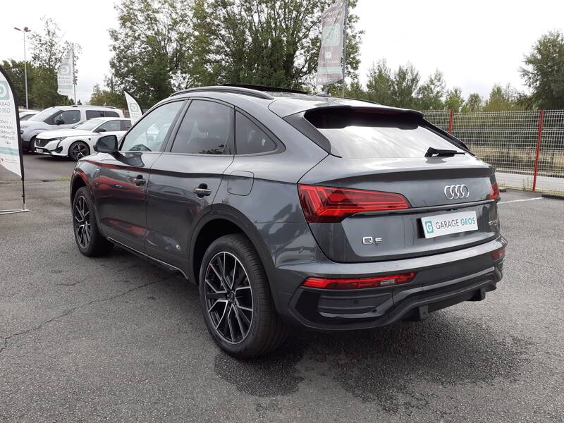 Photo de la voiture AUDI Q5 SPORTBACK 50 TFSIe 299 S tronic 7 Quattro S line