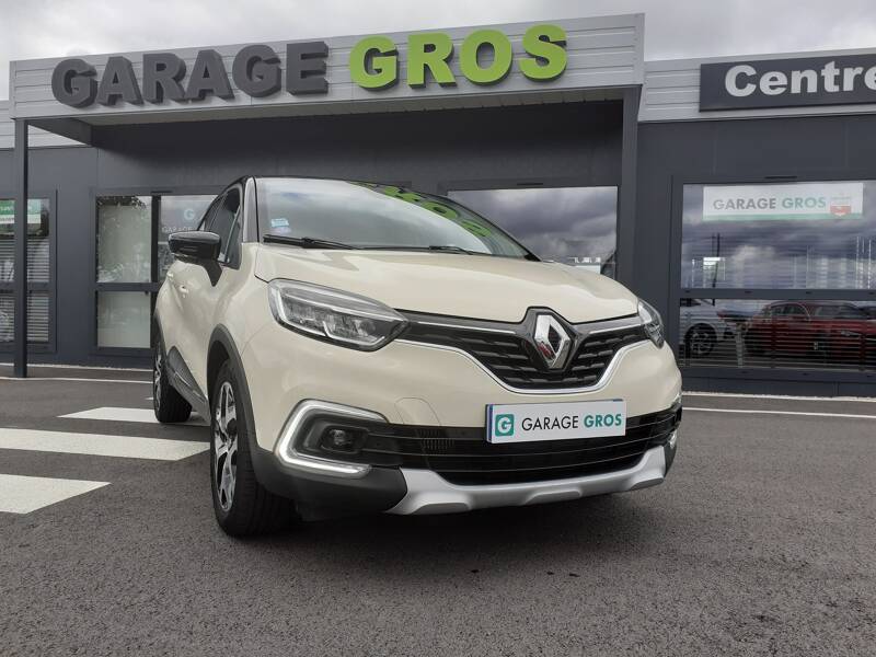 Photo de la voiture RENAULT CAPTUR TCe 150 FAP EDC Intens