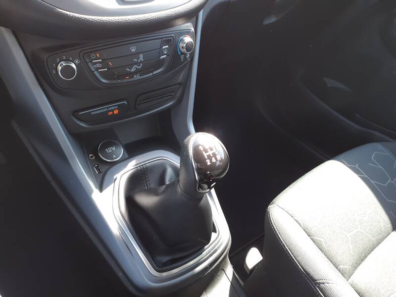 Photo de la voiture FORD B-MAX 1.4 90 Trend