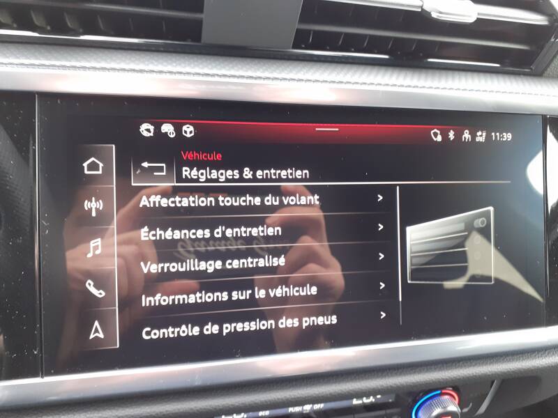 Photo de la voiture AUDI Q3 SPORTBACK 35 TDI 150 ch S tronic 7 S line