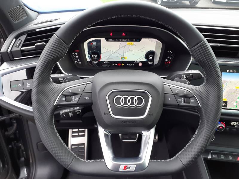 Photo de la voiture AUDI Q3 SPORTBACK 35 TDI 150 ch S tronic 7 S line